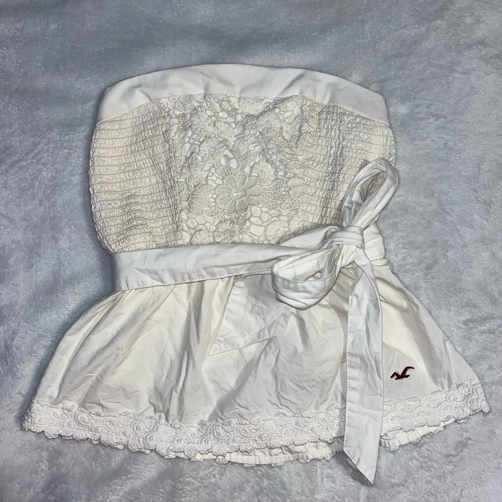Older Hollister White Cream Lace Strapless Peplum Babydoll Top - Size XS